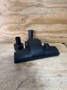 lot 128 image: RIDGID VT2530 FloorCarpet Nozzle Accessory