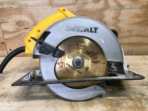 lot 47 image: DeWalt 7-14 Circular Saw Model # DW362