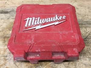 lot 29 image: Milwaukee Bi-Metal Hole Saw Kit Model # 49-22-4025