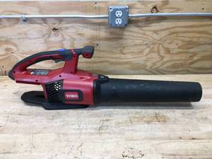 lot 17 image: Toro 60V 157 mph Brushless Leaf Blower Model # 51822