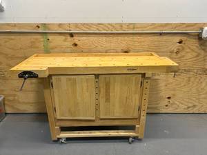 lot 162 image: Work Bench with 6 Drawers