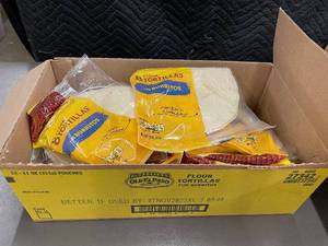 lot 35 image: Old El Paso Flour Tortillas for Burritos - 12 Packs of 8