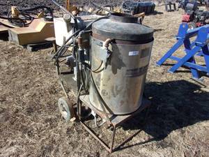 lot 34 image: Allied Electric Hot Water Pressure Washer