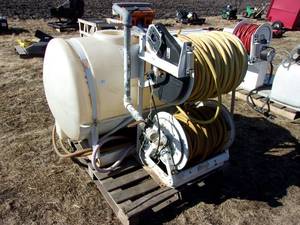 lot 37 image: Truck Mount Sprayer