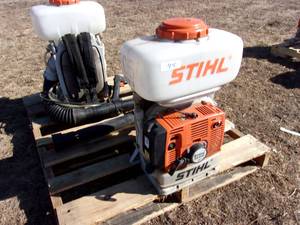 lot 45 image: Sthil SR420 Back Pack Mist Blower (Runs)