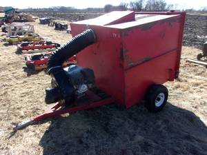 lot 65 image: Tow Behind Leaf Vacuum