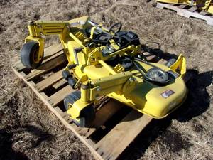 lot 72 image: John Deere 48 Mower Deck