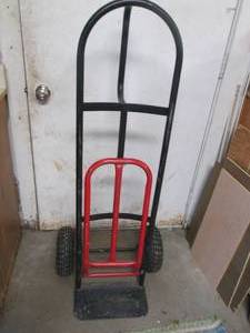 lot 6 image: Milwaukee 2-wheel hand truck mover ...