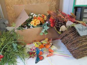 lot 336 image: Assortment of faux floral bouquets ...