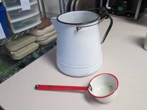 lot 344 image: Large Enamelware kettle...