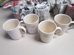 lot 356 image: Dozen coffee mugs and cups...