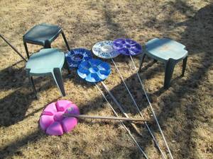 lot 30 image: Flower Garden markers and trio of p...