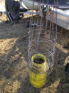 lot 35 image: Vintage painted milk can plus tomat...