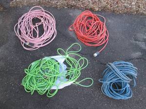 lot 52 image: Bundle of heavy Duty gauge outdoor ...