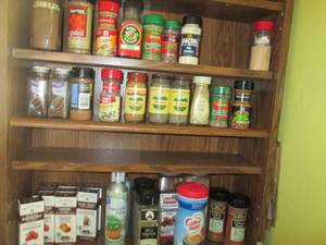 lot 59 image: All Spices, extracts and other prod...