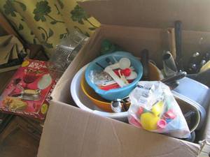lot 88 image: Mixing bowls, fry baskets, Krumkake...