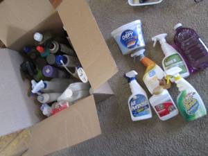 lot 105 image: Box full of household cleaners and ...