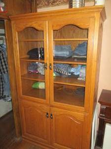 lot 110 image: Light tone hardwood 4-door Multimed...