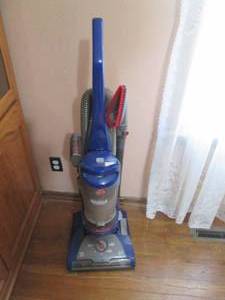 lot 114 image: Hoover Windtunnel Whole house vacuu...