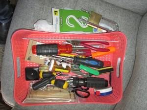 lot 138 image: Hand tools and household supplies w...