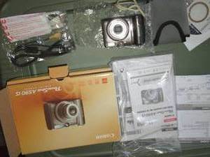 lot 140 image: Canon Powershot A590 IS in original...