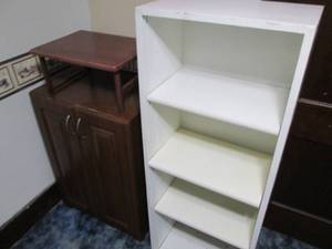 lot 163 image: HostessGreeters Station plus paint...