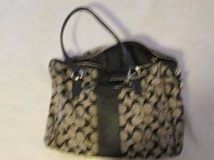 lot 176 image: Authentic Coach Signature C Jacqu...