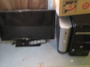 lot 178 image: HP Pavilion computer with Beats Aud...