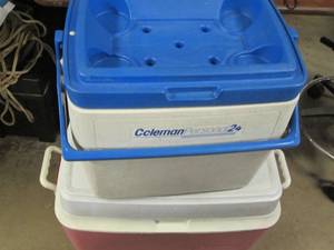 lot 372 image: Coleman personal 24 & Rubbermaid ch...
