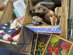 lot 384 image: Outdoor and Household decor plus mo...