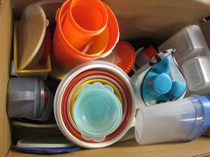 lot 389 image: Large box of vintage Tupperware and...