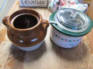 lot 390 image: Miniature Crockpot plus Stoneware c...