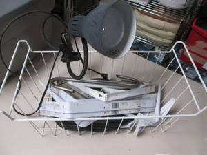 lot 416 image: Metal shelf brackets plus gooseneck...
