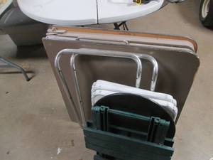 lot 421 image: Metal 6ft folding table, plus varie...