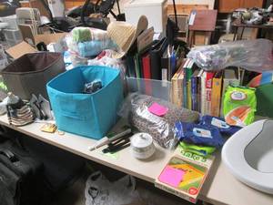 lot 442 image: Large lot of craft and household it...
