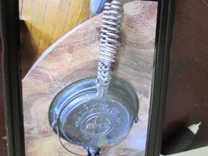 lot 601 image: Vintage Griswold waffle iron