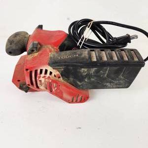 lot 18 image: Hyper Tough Belt Sander 3 x 18 120V Tested Works Good Condition