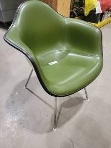 Herman Miller Chair (542435) Green, Shipped Date 1972