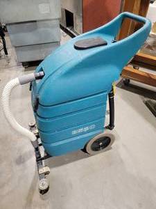 lot 19 image: Tennant Floor Scrubber (543207) UntestedAs Is