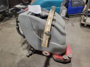 lot 39 image: Pacific Floor Scrubber (543869) UntestedAs Is