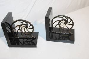 lot 9 image: Pair of Nautical Theme Metal Bookends