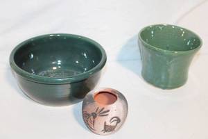 lot 47 image: Collection of 3 Handcrafted Ceramic and Clay Bowls