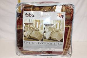 lot 177 image: Reversible Comforter Set King Size - Biltmore and Reverse Style