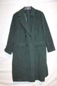 lot 222 image: Womens Lands End Green Wool Blend Overcoat Size 24W