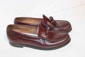 lot 229 image: Pair of Mens Burgundy Leather Loafers