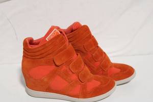 lot 237 image: Pair of Orange Suede and Fabric High-Top Sneakers Size 38