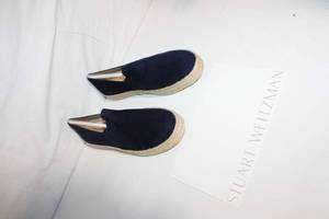 lot 256 image: Stuart Weitzman Mens Espadrilles in Blue Suede Size 8.5