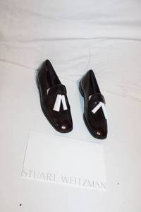 lot 257 image: Stuart Weitzman Mens Cordovan Brushed Calf Loafers Size 8.5