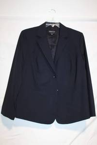 lot 335 image: Jones New York Womens Stretch Blazer Size 18W