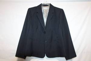 lot 365 image: Kasper Separates Womens Black Blazer, Size 20W
